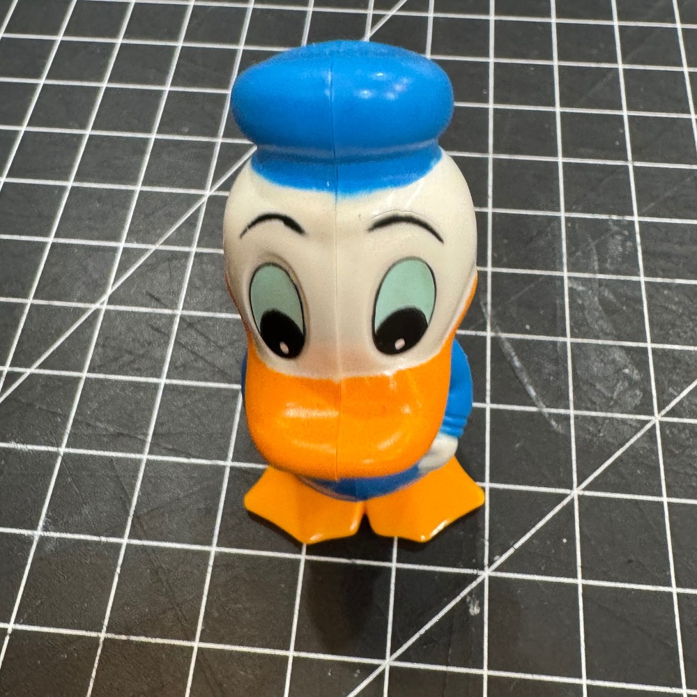 Vintage Walt Disney Productions Donald Duck Wind Up Walking Toy Figure Taiwan - Picture 1 of 6